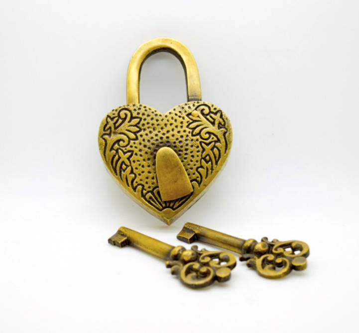 Engraved brass heart padlock - Love lock with 2x keys