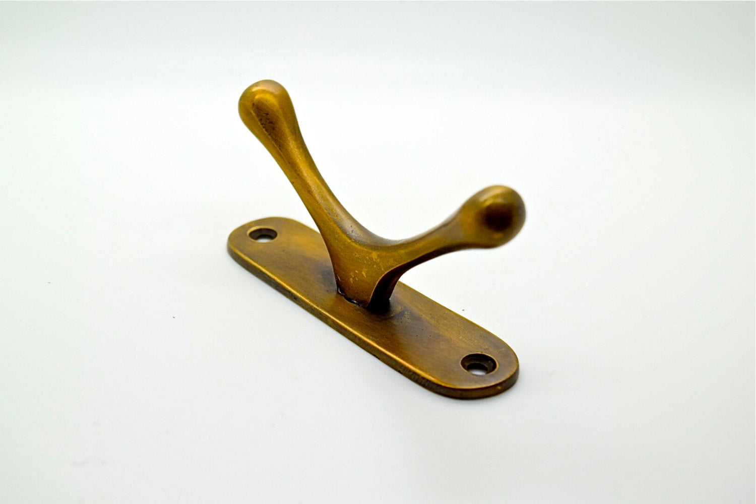 Marine styled brass cleat hook